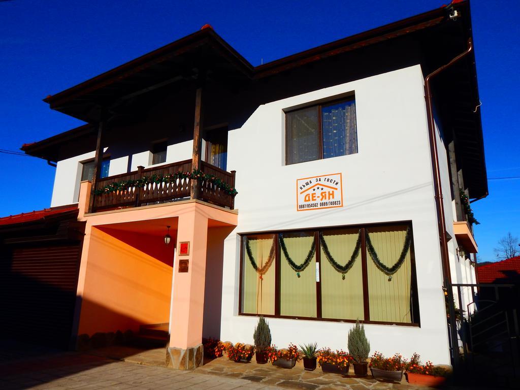 De-Yan Guest House Oreshak  Buitenkant foto