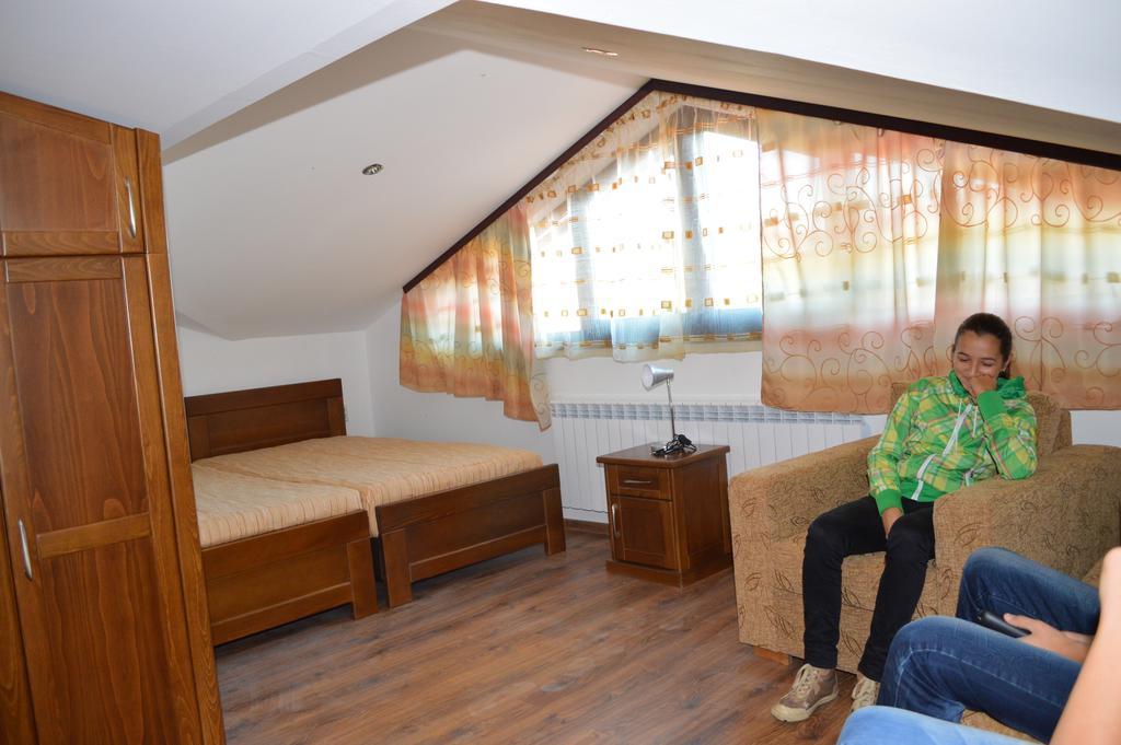 De-Yan Guest House Oreshak  Kamer foto